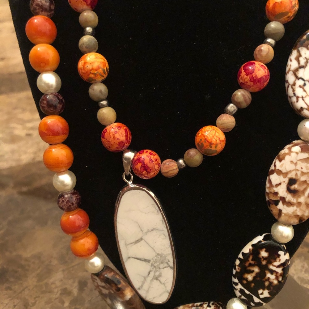 Necklaces - Picture 2 of 6